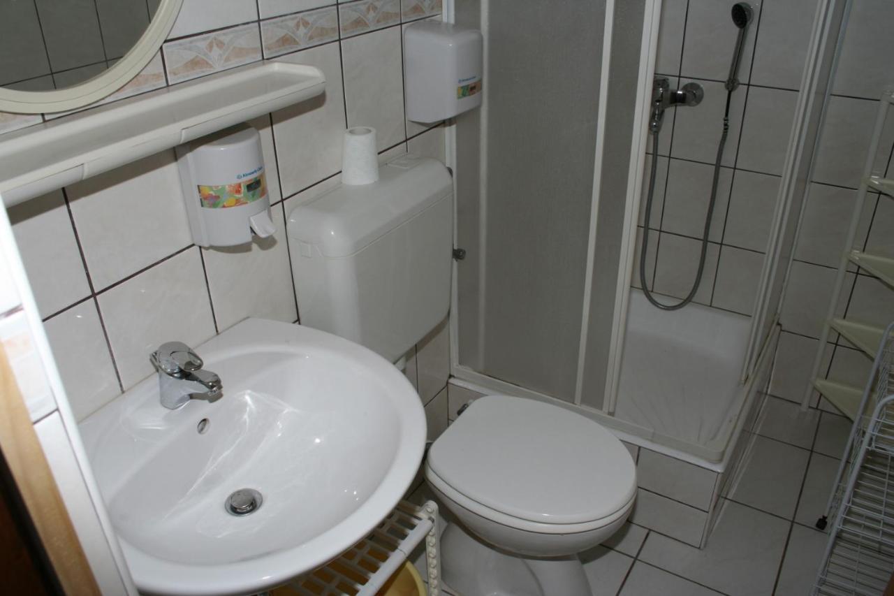 Apartments By The Sea Podgora, Makarska - 2615 외부 사진