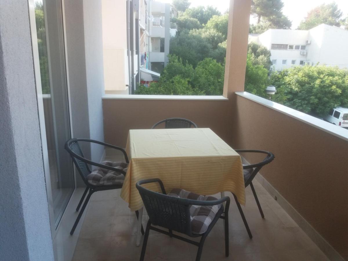 Apartments By The Sea Podgora, Makarska - 2615 외부 사진