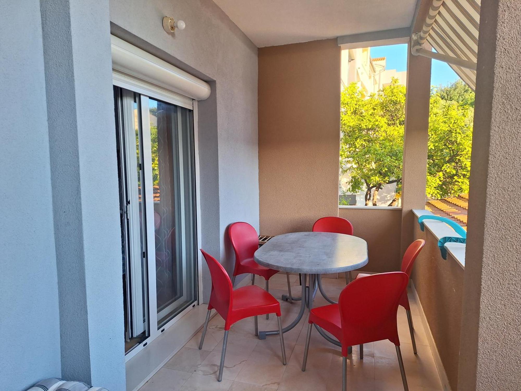 Apartments By The Sea Podgora, Makarska - 2615 외부 사진